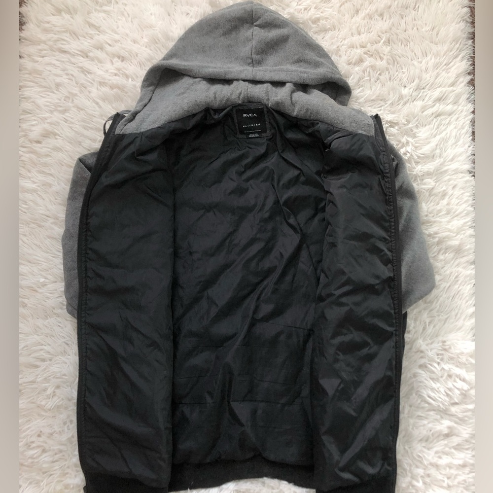 RVCA Men’s Black and Grey Vest Jacket Long Sleeve W/ Hood Size XXL - Picture 7 of 8